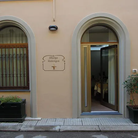 Hotel Ambrogini 2*