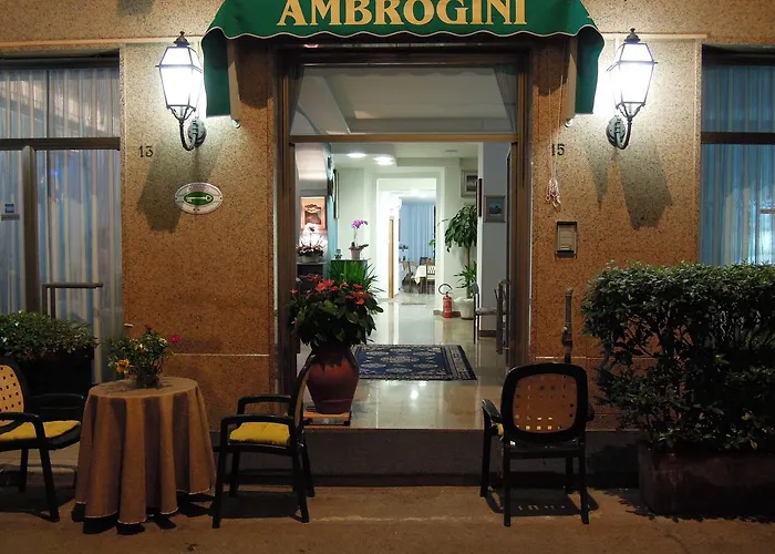 Ambrogini Hotel 2*